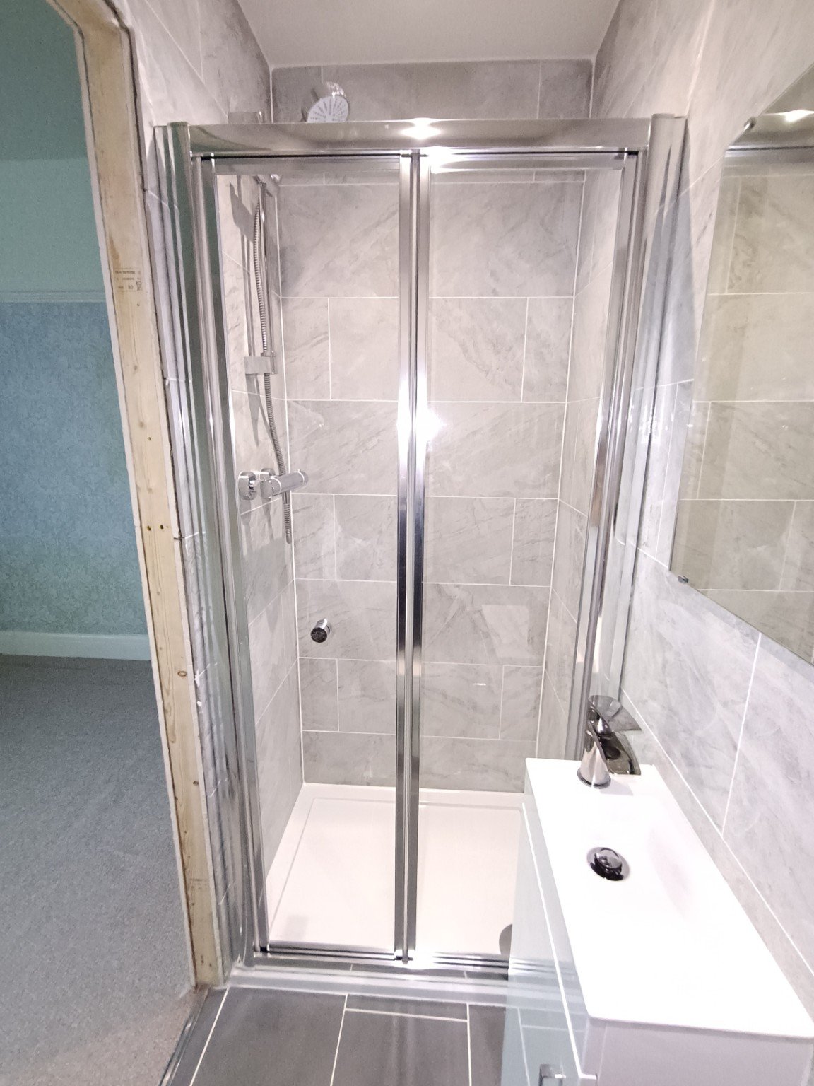 Bathroom shower installation